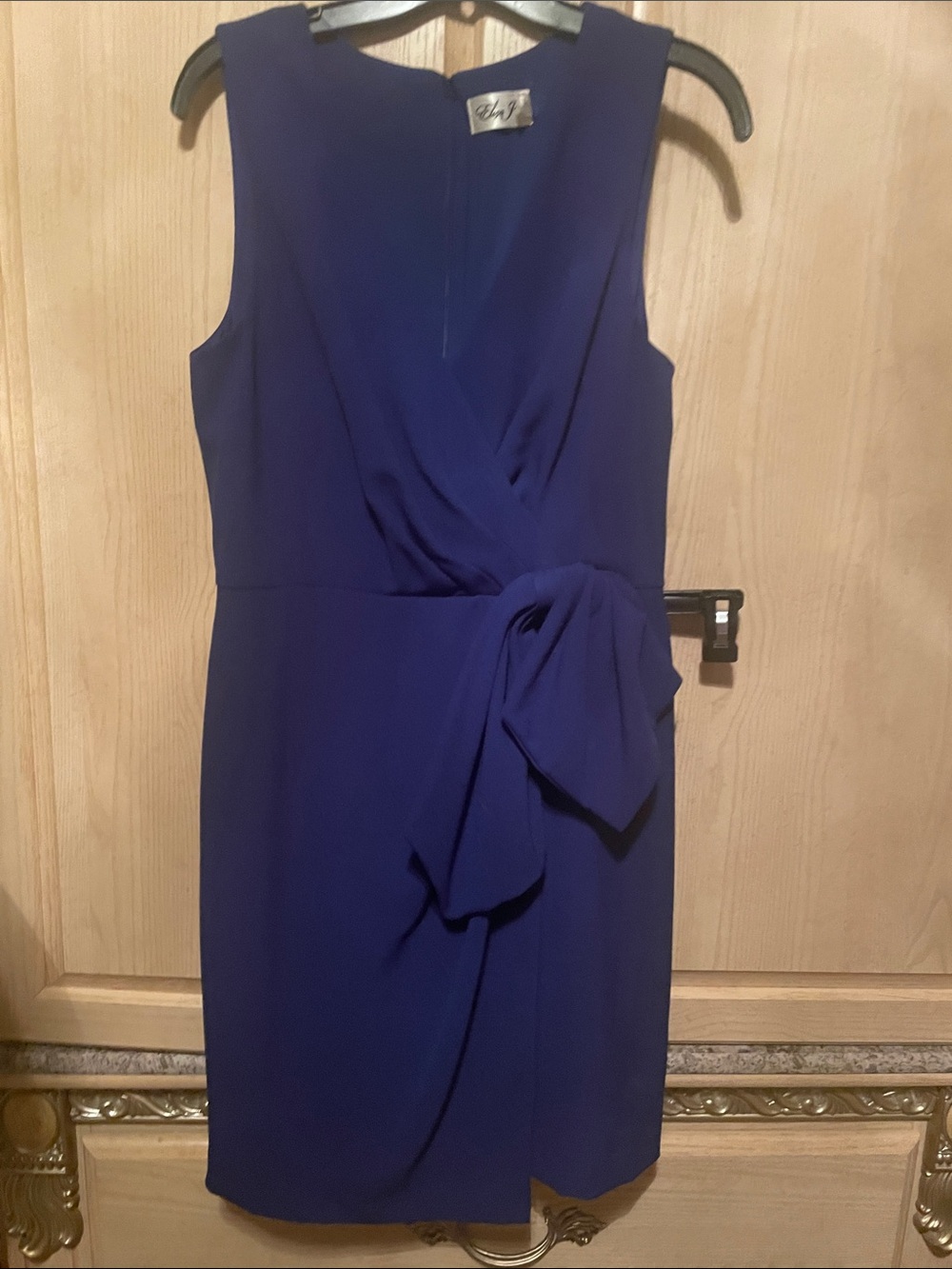 Eliza J Sleeveless Navy-Blue Sheath Dress with Side Bow